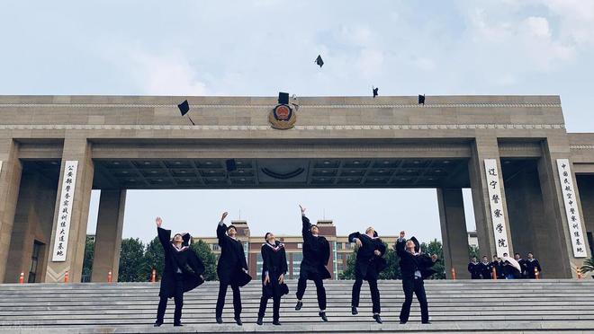 _取消师范大学_师范毕业生的淘汰率